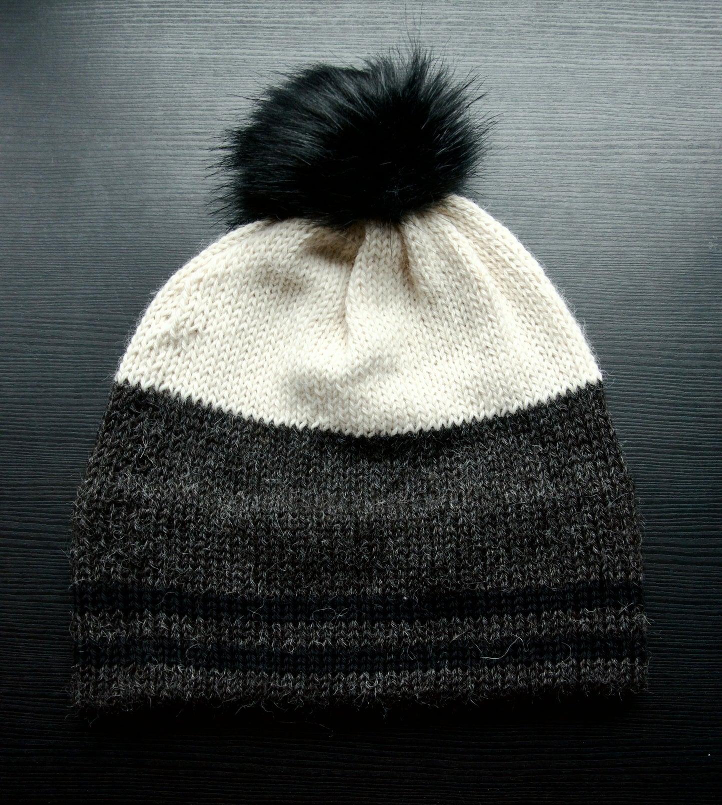 Three Colour Hats With Cuff Stripes (Black)