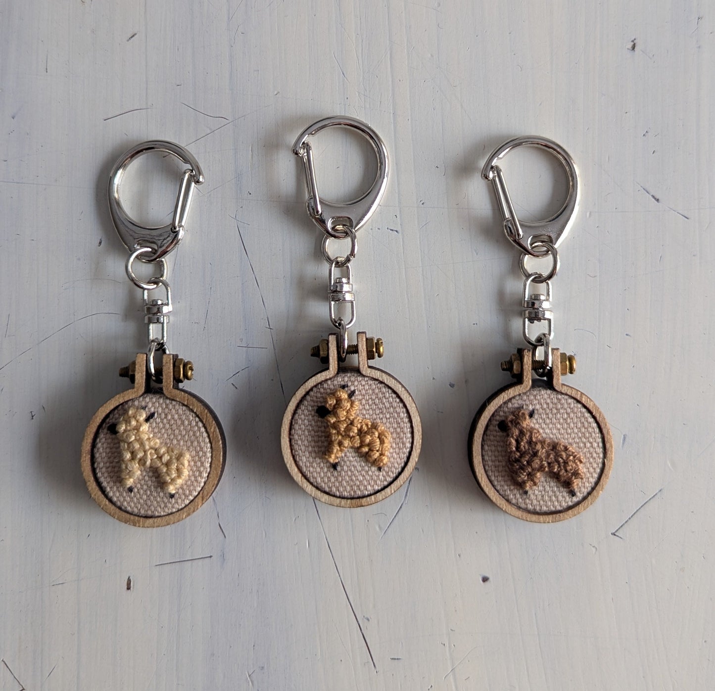 Keychains - Embroidery Alpaca (Beige Background)